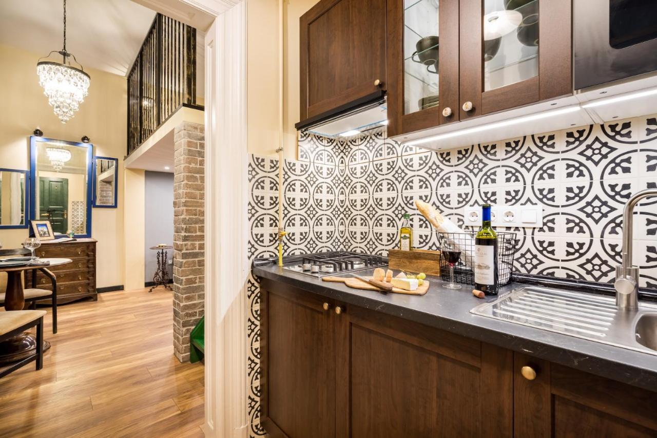Unique & Stylish - Home Of Traveler In City Center Budapeşte Dış mekan fotoğraf