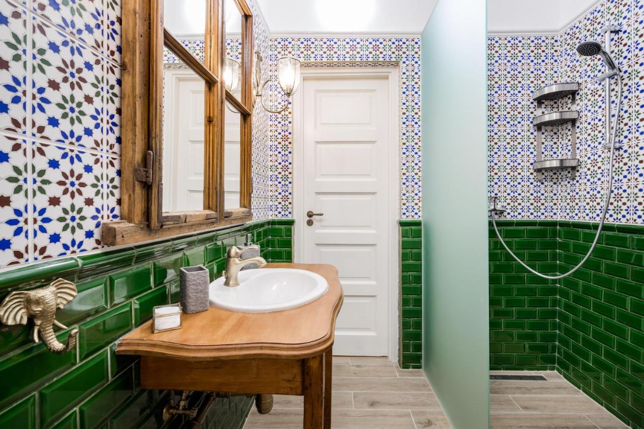 Unique & Stylish - Home Of Traveler In City Center Budapeşte Dış mekan fotoğraf